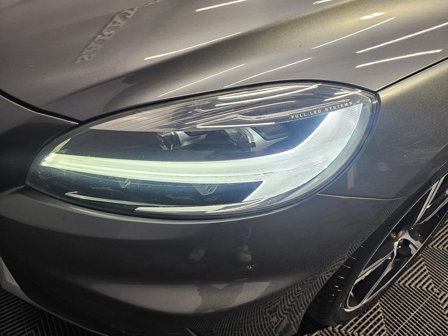 Used Volvo V40 2017 for sale - 76807342: Photo 27