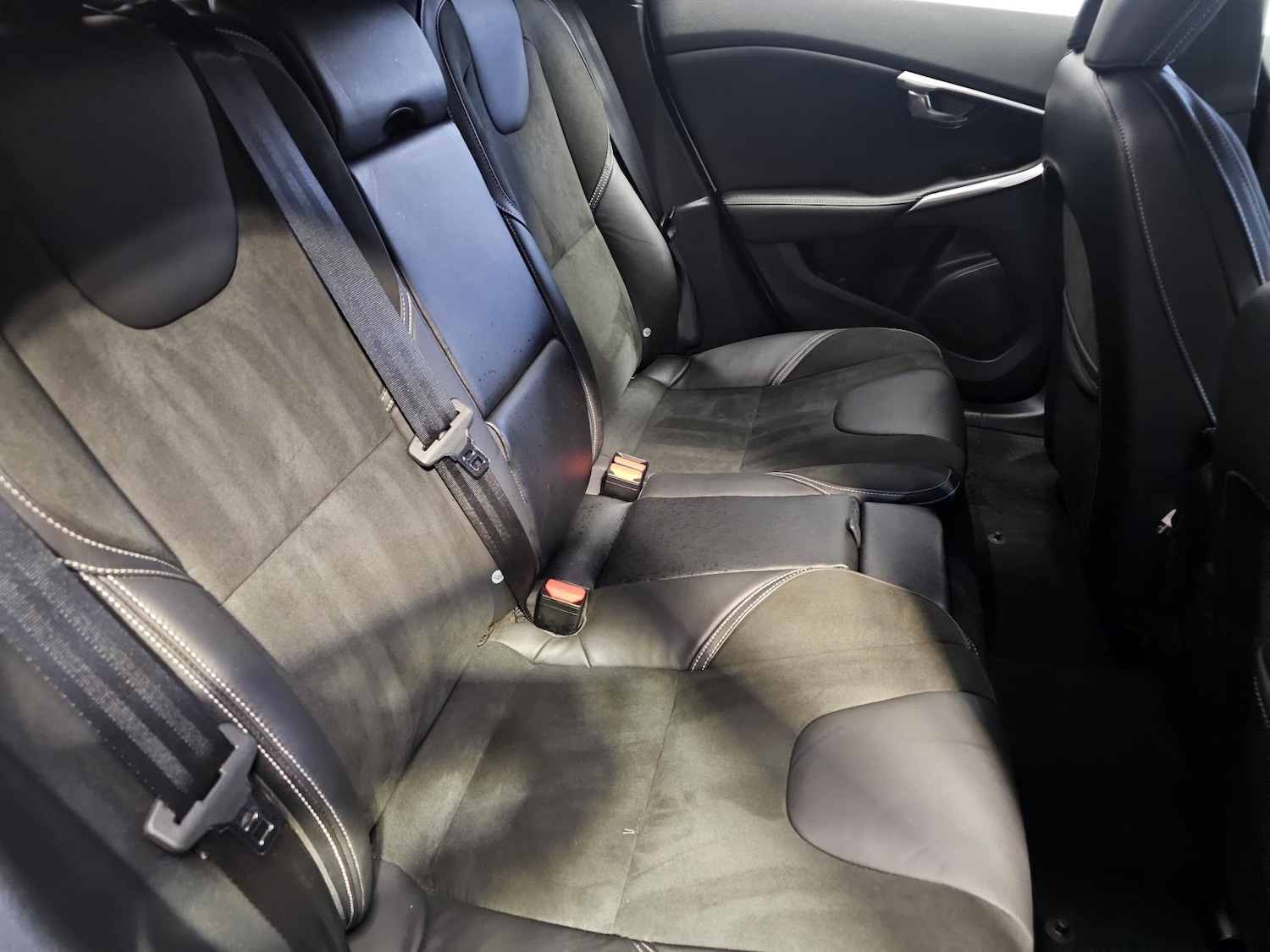 Used Volvo V40 2017 for sale - 76807342: Photo 49