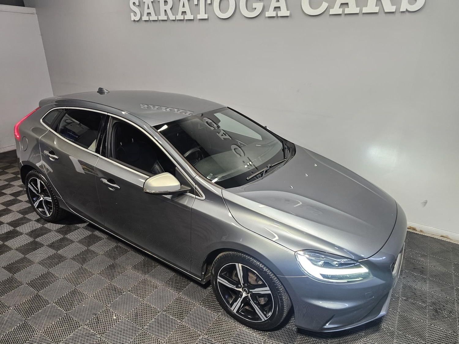 Used Volvo V40 2017 for sale - 76807342: Photo 51
