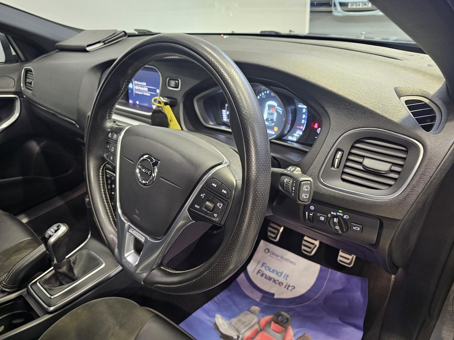 Used Volvo V40 2017 for sale - 76807342: Photo 53