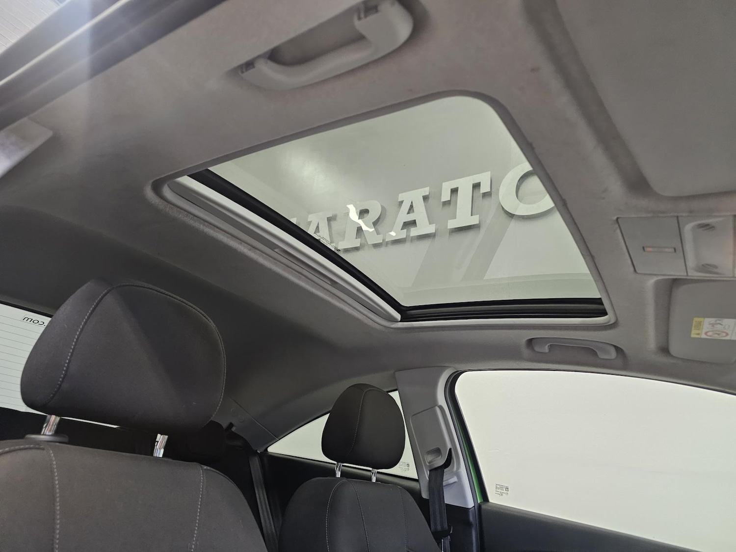 Used Vauxhall Corsa 2015 for sale - 76507892: Photo 2