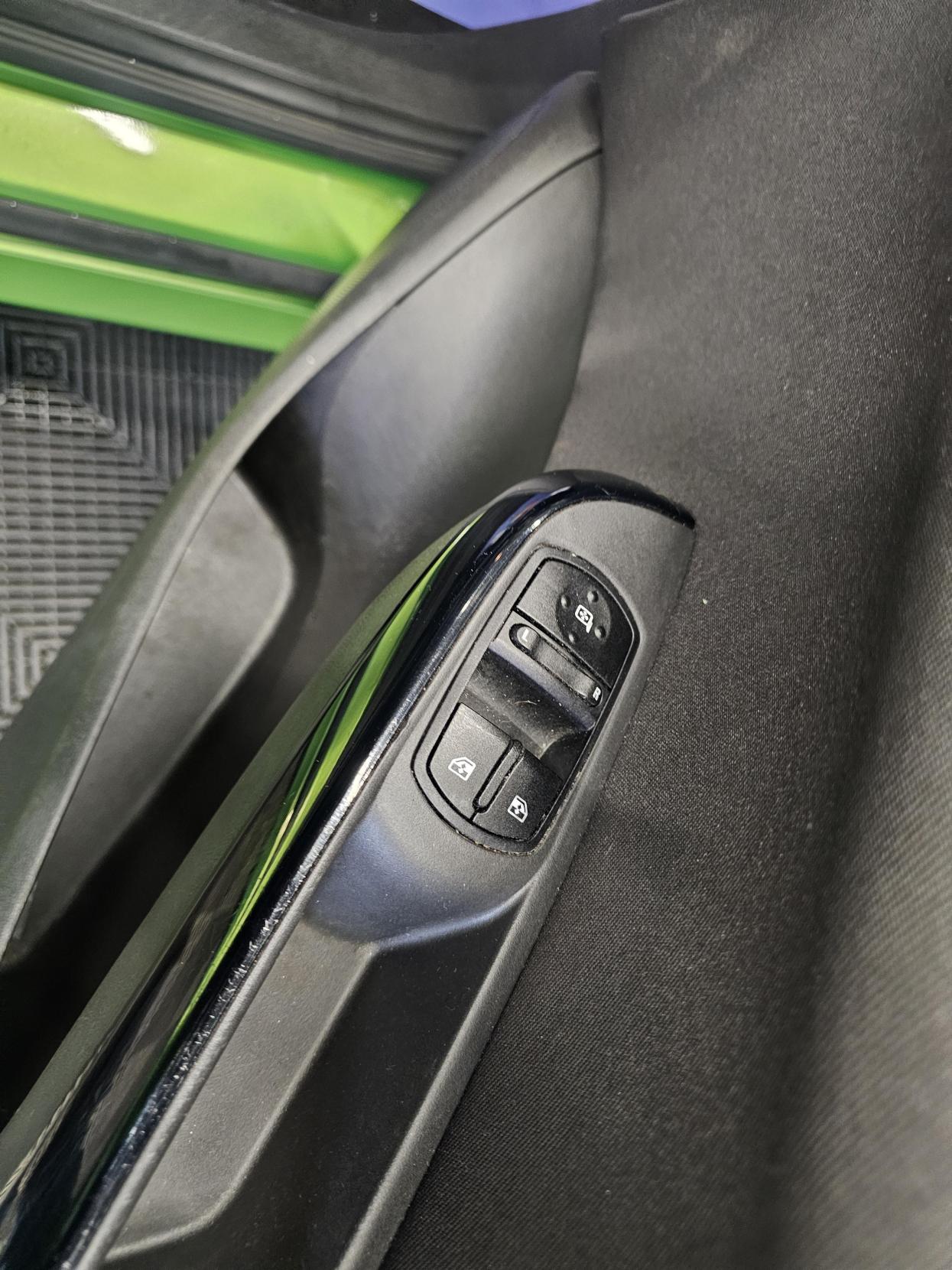 Used Vauxhall Corsa 2015 for sale - 76507892: Photo 26