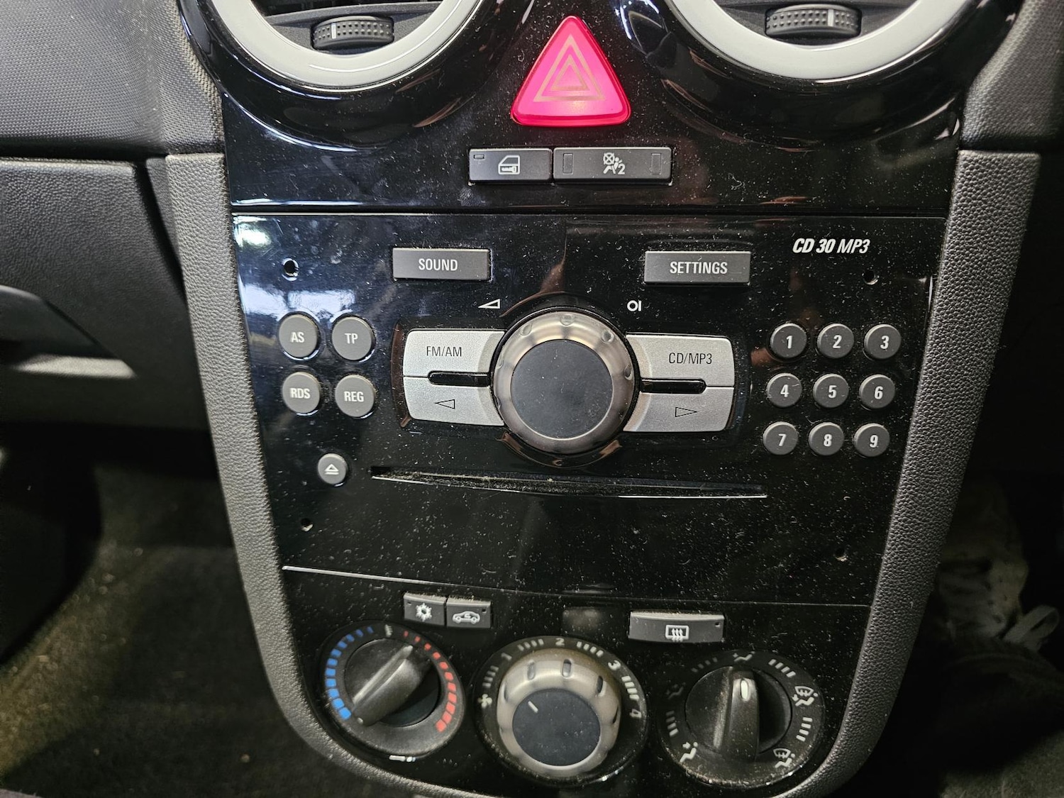 Used Vauxhall Corsa 2012 for sale - 77778710: Photo 21