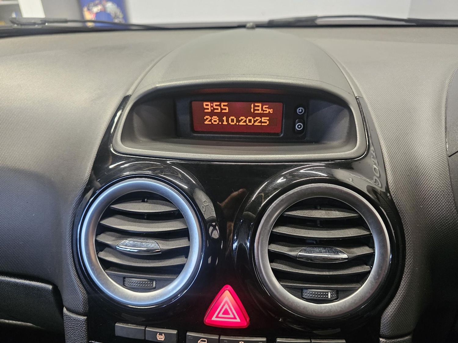 Used Vauxhall Corsa 2014 for sale - 76580931: Photo 18