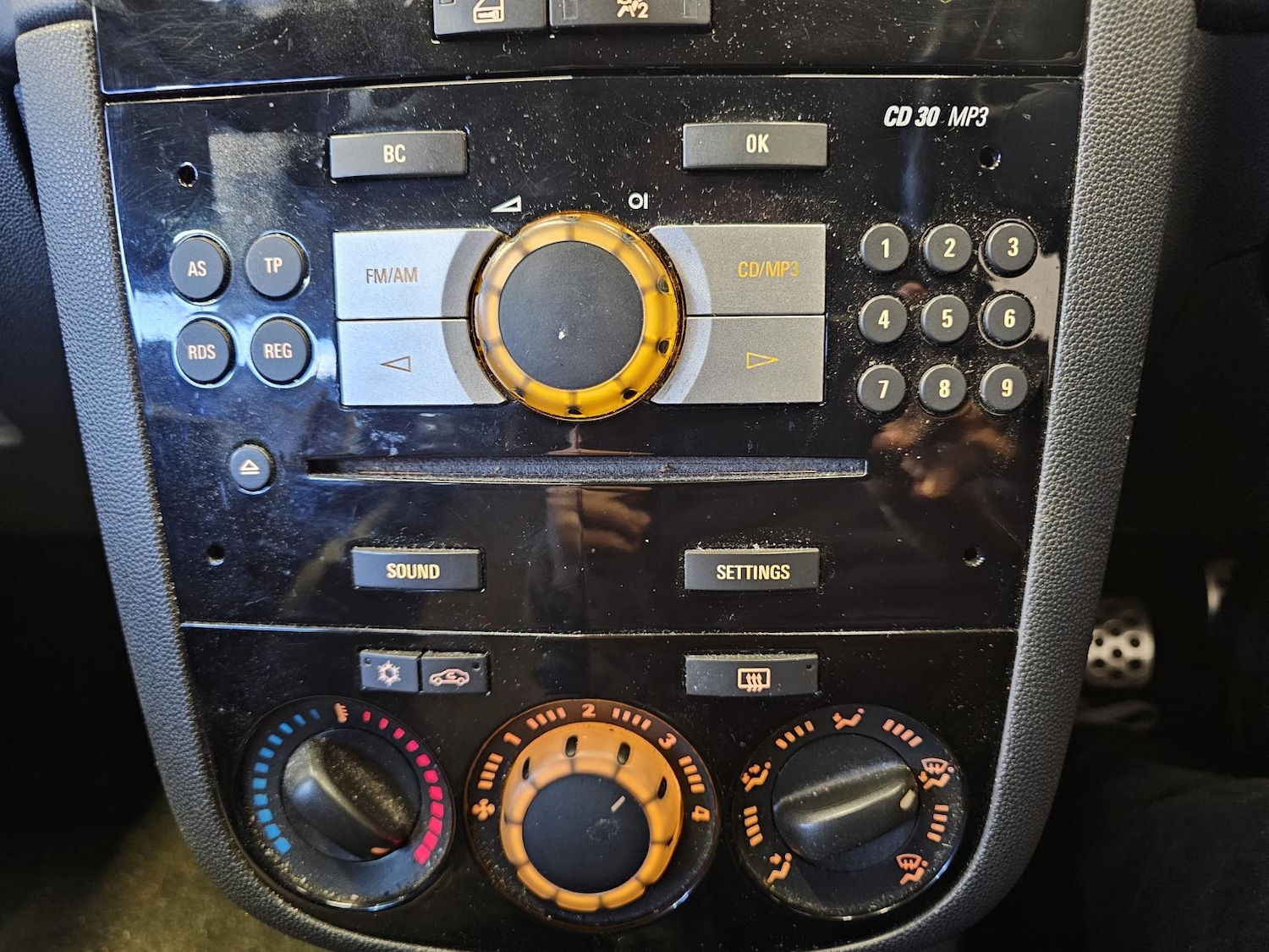 Used Vauxhall Corsa 2011 for sale - 77312463: Photo 12