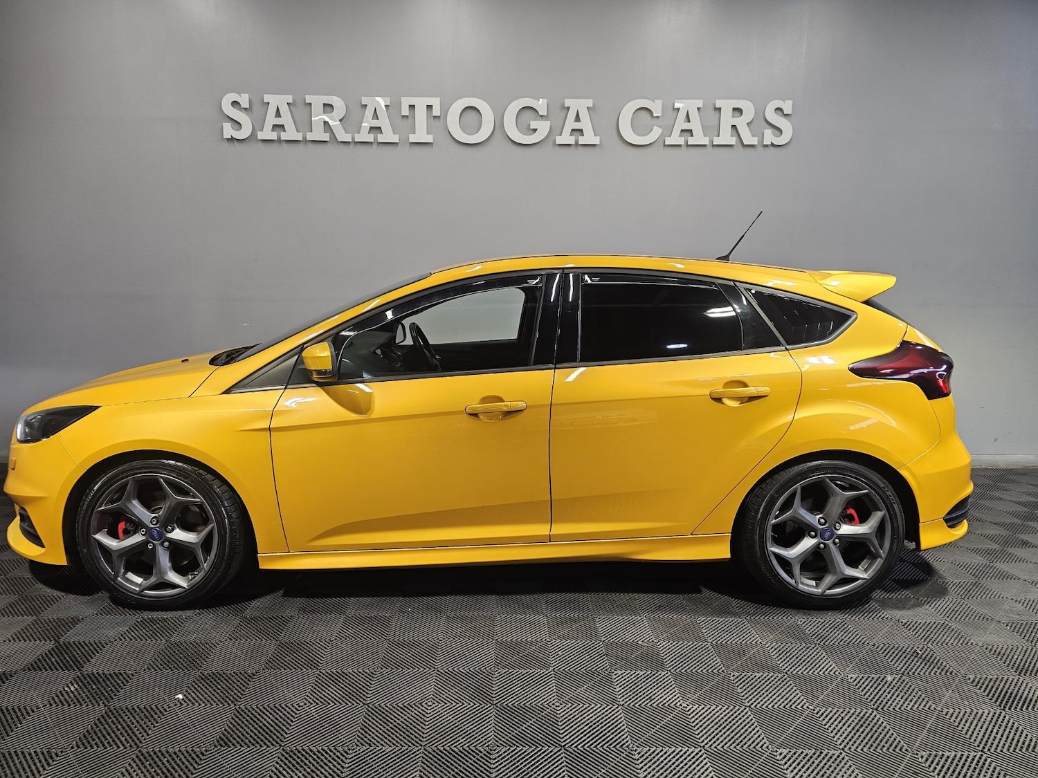 Used Ford Focus 2015 for sale - 76750279: Photo 4
