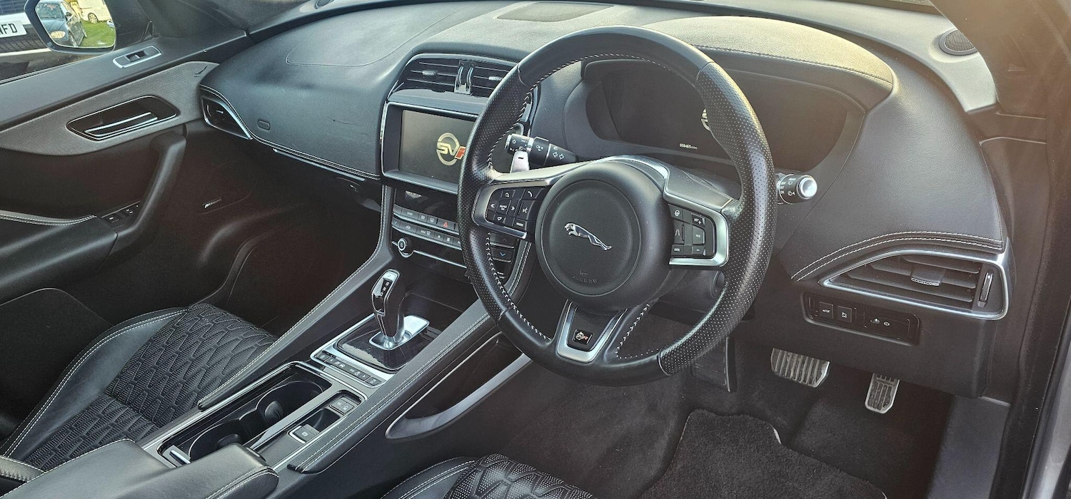 Used Jaguar F-Pace 2020 for sale - 77080107: Photo 4