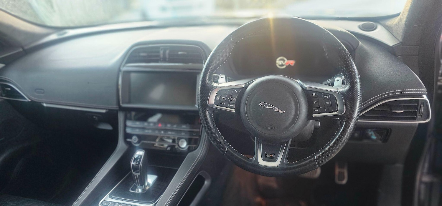 Used Jaguar F-Pace 2020 for sale - 77080107: Photo 9