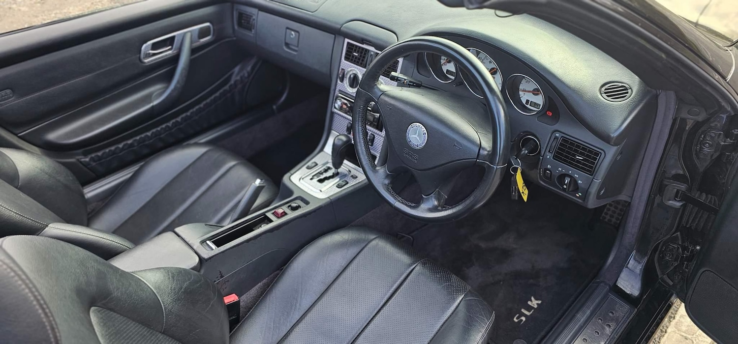 Used Mercedes-Benz SLK 2001 for sale - 78016030: Photo 5
