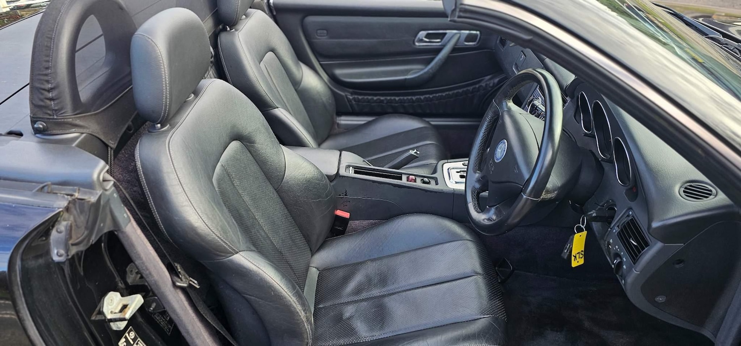 Used Mercedes-Benz SLK 2001 for sale - 78016030: Photo 9