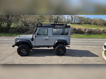 Used Land Rover Defender 90 1991 for sale - 78413041: Photo