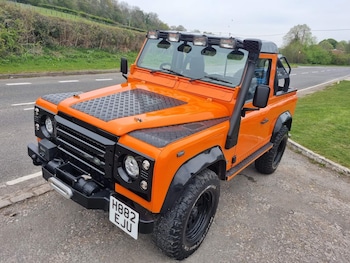 Used Land Rover Defender 90 1990 for sale - 76193835: Photo