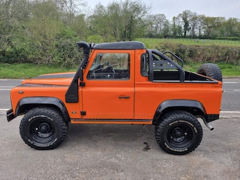 Used Land Rover Defender 90 1990 for sale - 76193835: Photo
