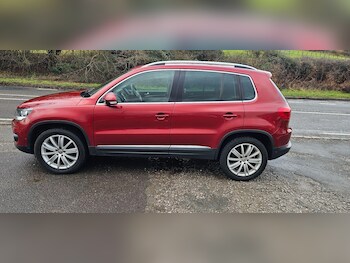 Used Volkswagen Tiguan 2015 for sale - 78532005: Photo