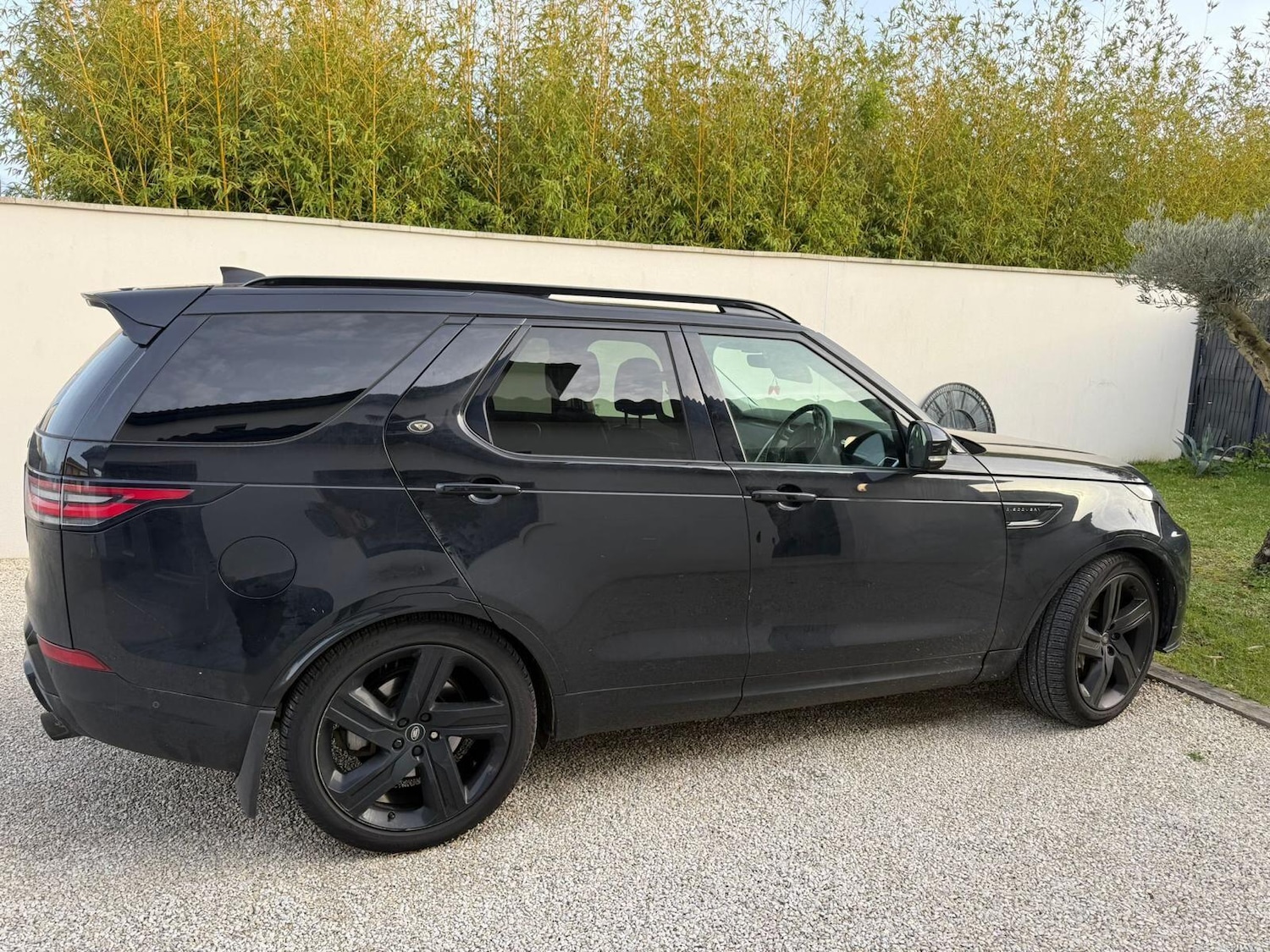 Used Land Rover Discovery 2019 for sale - 77324008: Photo 5