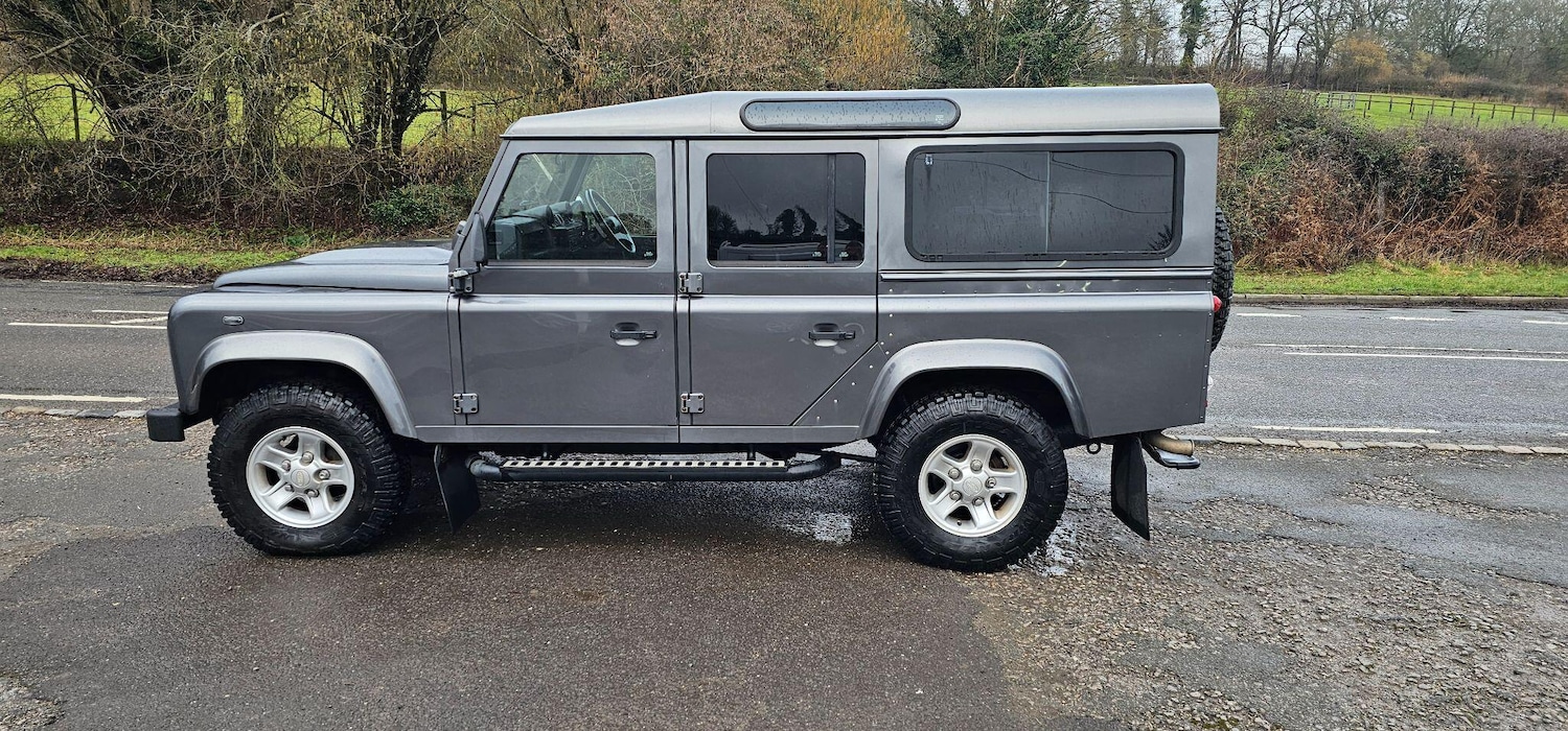 Used Land Rover Defender 110 2014 for sale - 77446311: Photo 3
