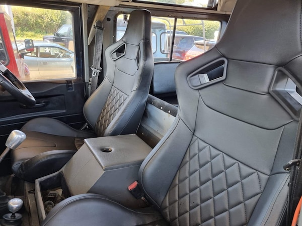 Used Land Rover Defender 90 1991 for sale - 74036668: Photo 10