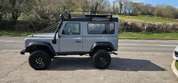 Used Land Rover Defender 90 1991 for sale - 74036668: Photo 4