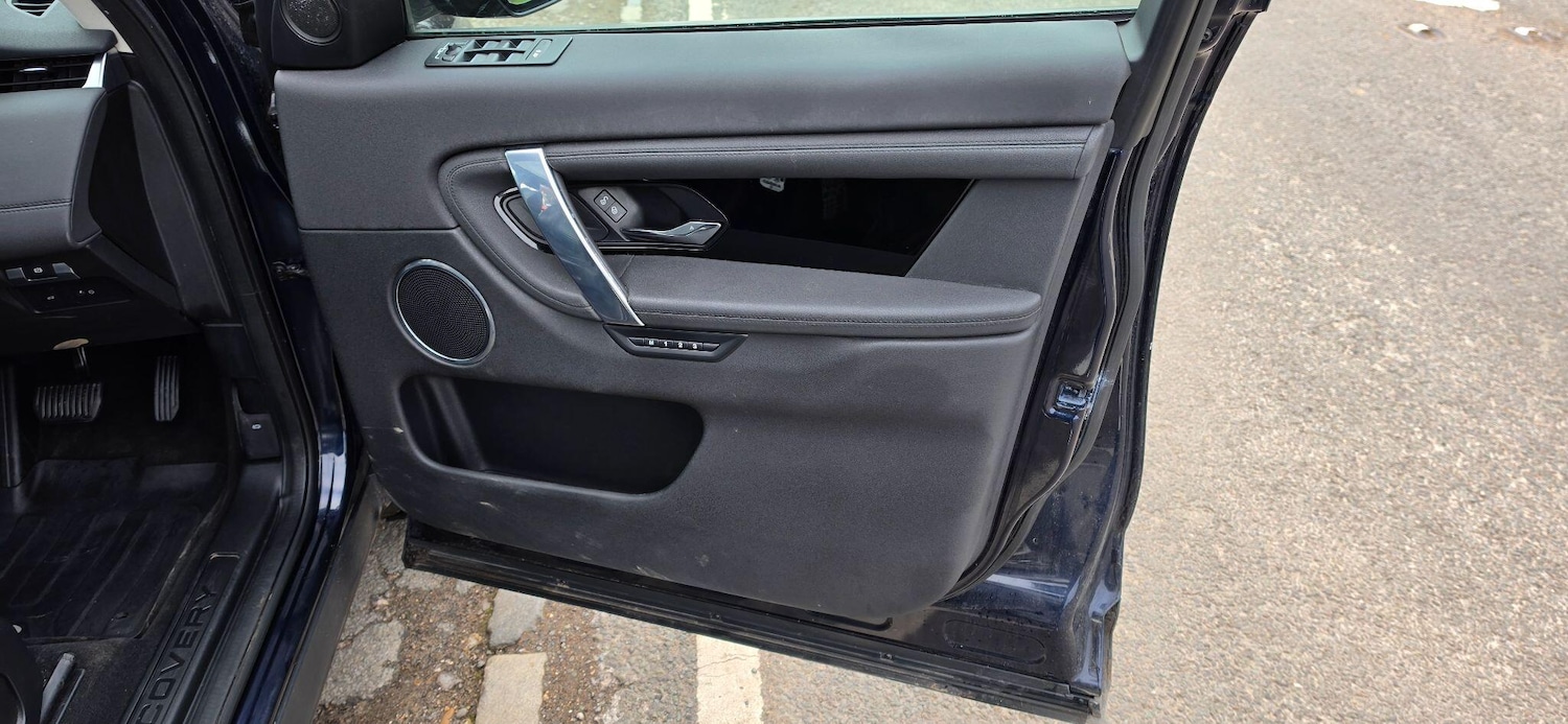 Used Land Rover Discovery Sport 2020 for sale - 77037500: Photo 25