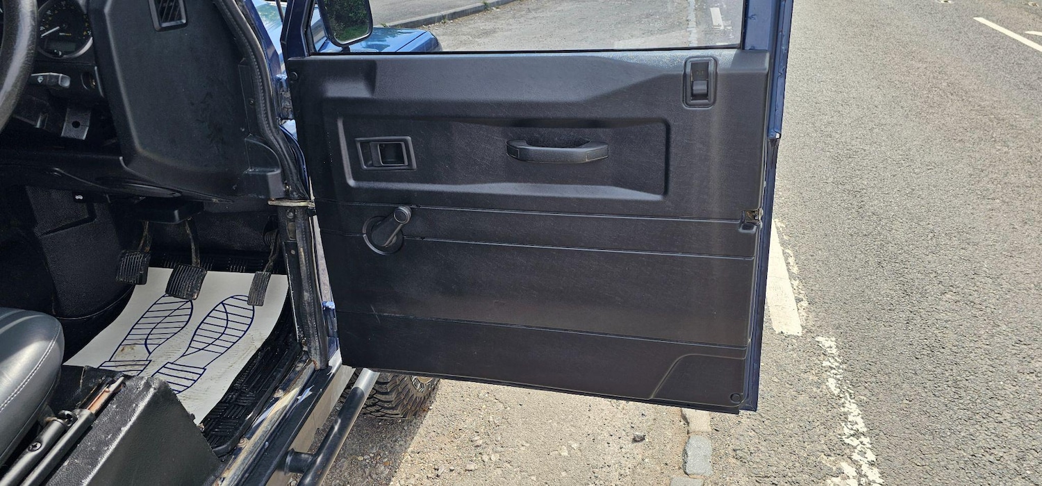 Used Land Rover Defender 2007 for sale - 77654111: Photo 21