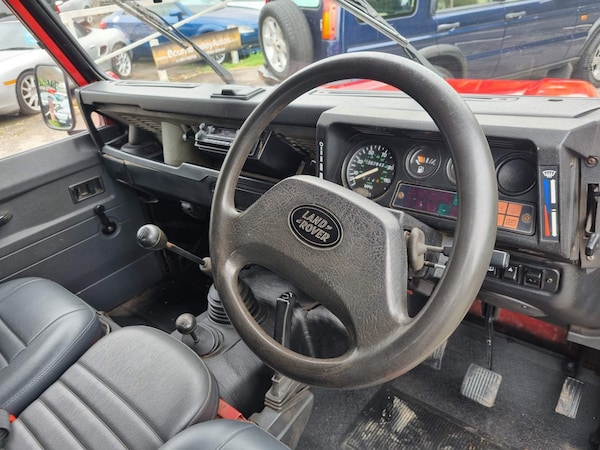 Used Land Rover Defender 90 1992 for sale - 71837029: Photo 22