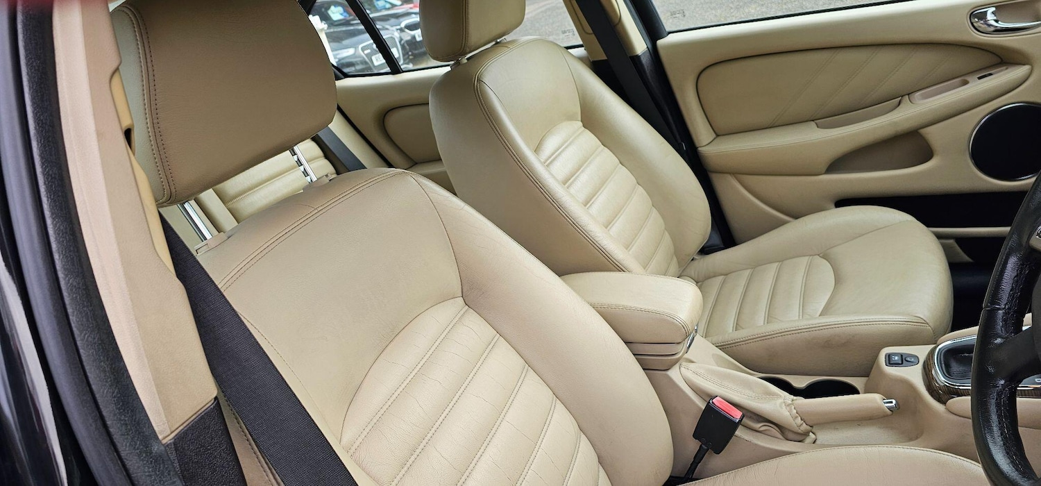 Used Jaguar X-Type 2009 for sale - 77323992: Photo 6