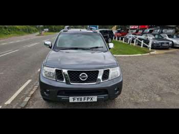 Used Nissan Navara 2011 for sale - 74780431: Photo