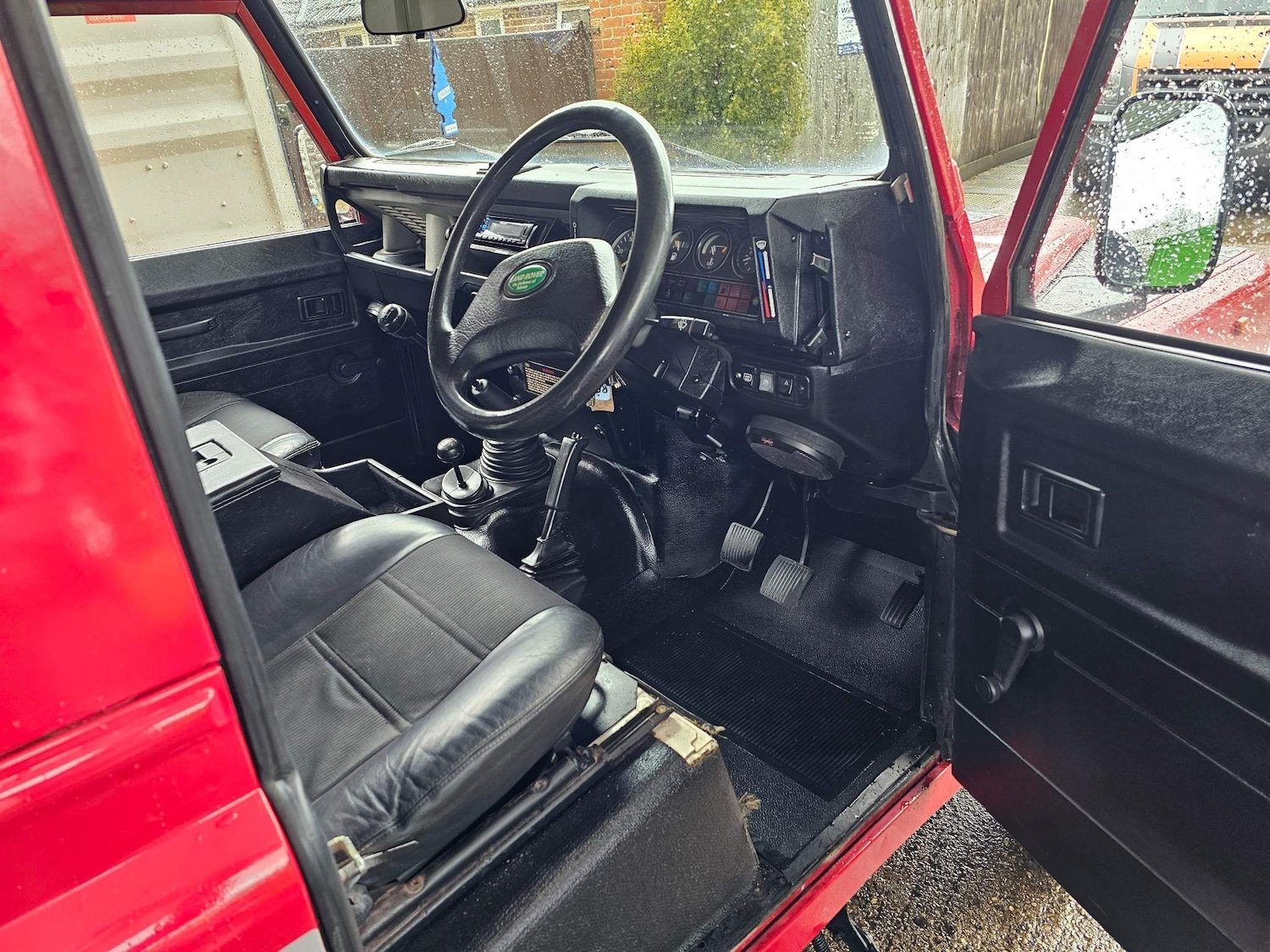 Used Land Rover Defender 110 1995 for sale - 77639485: Photo 13