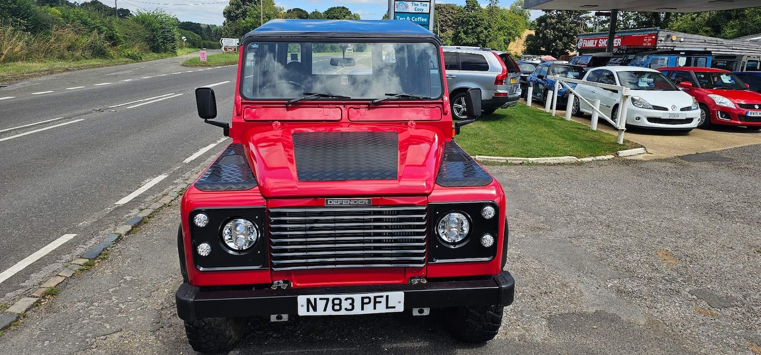 Used Land Rover Defender 110 1995 for sale - 77639485: Photo 24