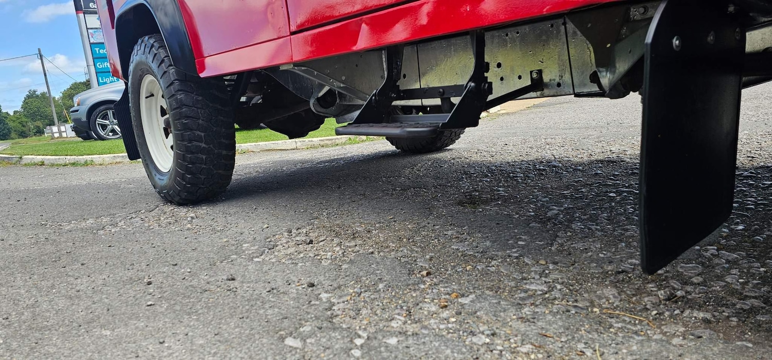 Used Land Rover Defender 110 1995 for sale - 77639485: Photo 6