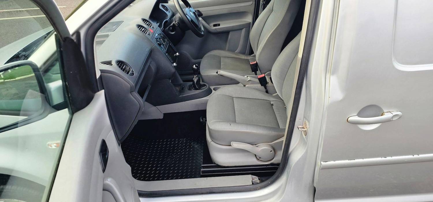 Used Volkswagen Caddy Maxi 2009 for sale - 76783332: Photo 15