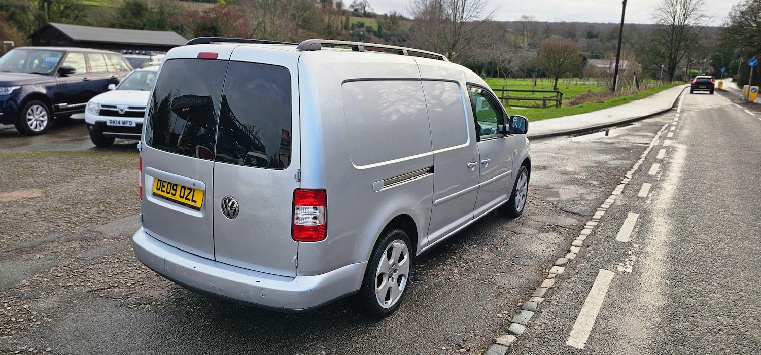 Used Volkswagen Caddy Maxi 2009 for sale - 76783332: Photo 21