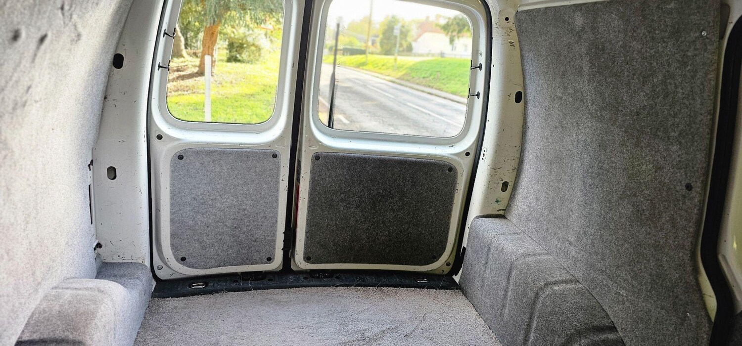 Used Volkswagen Caddy 2011 for sale - 76386886: Photo 24