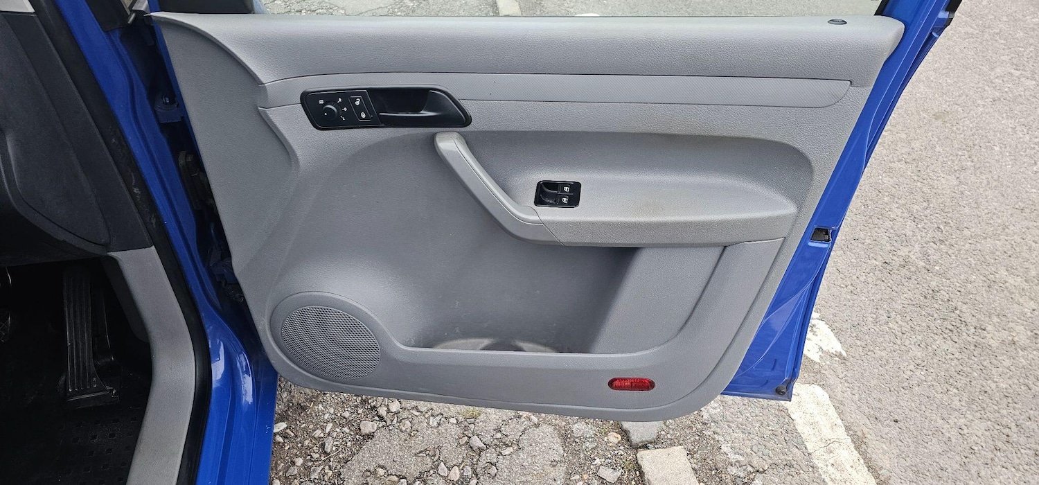 Used Volkswagen Caddy 2009 for sale - 76957677: Photo 6