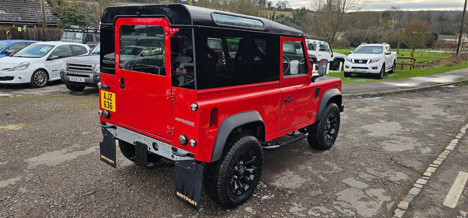 Used Land Rover Defender 90 2000 for sale - 73712904: Photo 51