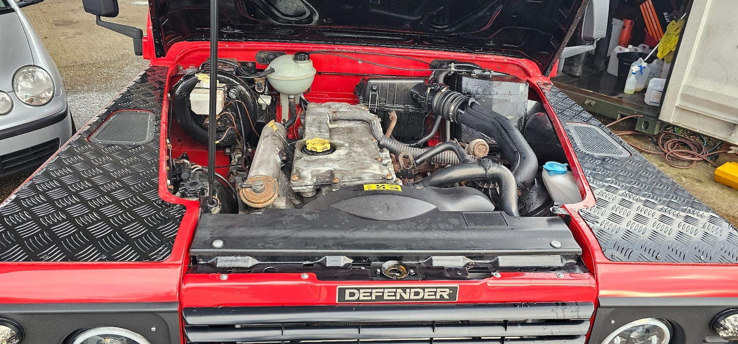 Used Land Rover Defender 90 2000 for sale - 73712904: Photo 56