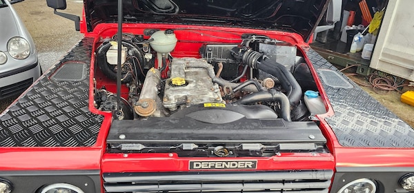Used Land Rover Defender 90 2000 for sale - 73712904: Photo 56