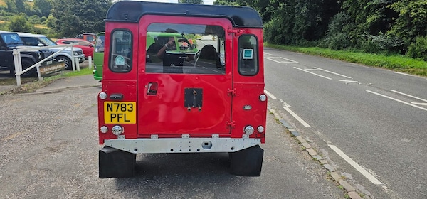 Used Land Rover Defender 110 1995 for sale - 73712912: Photo 28