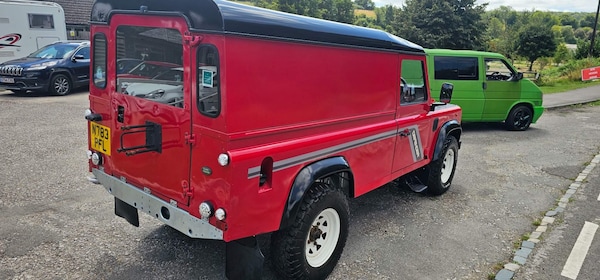 Used Land Rover Defender 110 1995 for sale - 73712912: Photo 29