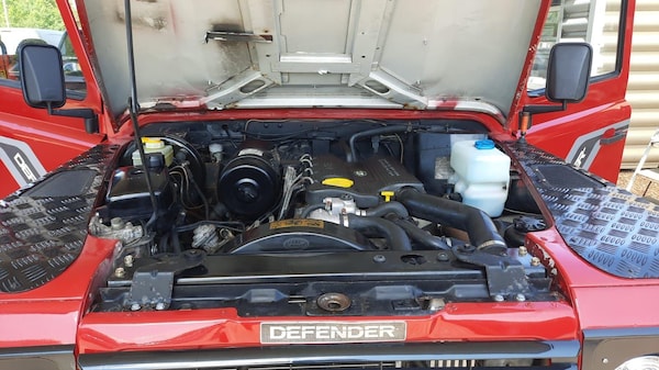 Used Land Rover Defender 110 1995 for sale - 73712912: Photo 31