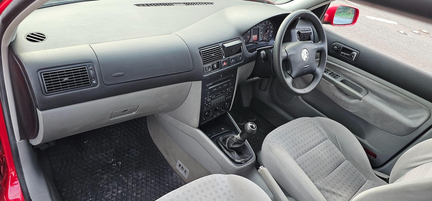 Used Volkswagen Golf 2001 for sale - 76931695: Photo 10