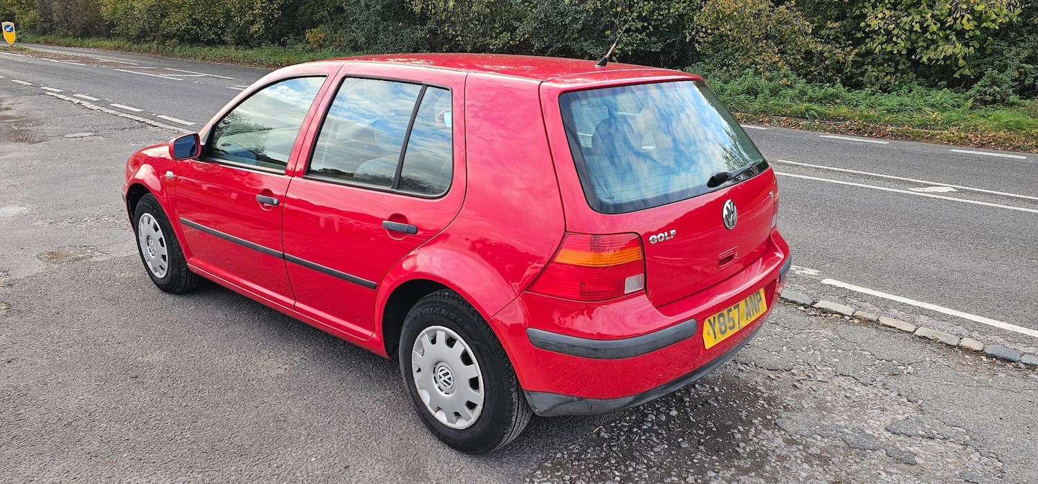 Used Volkswagen Golf 2001 for sale - 76931695: Photo 4