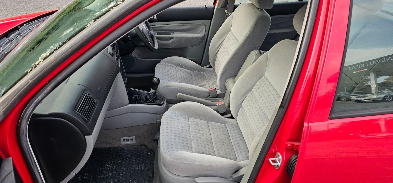 Used Volkswagen Golf 2001 for sale - 76931695: Photo 7