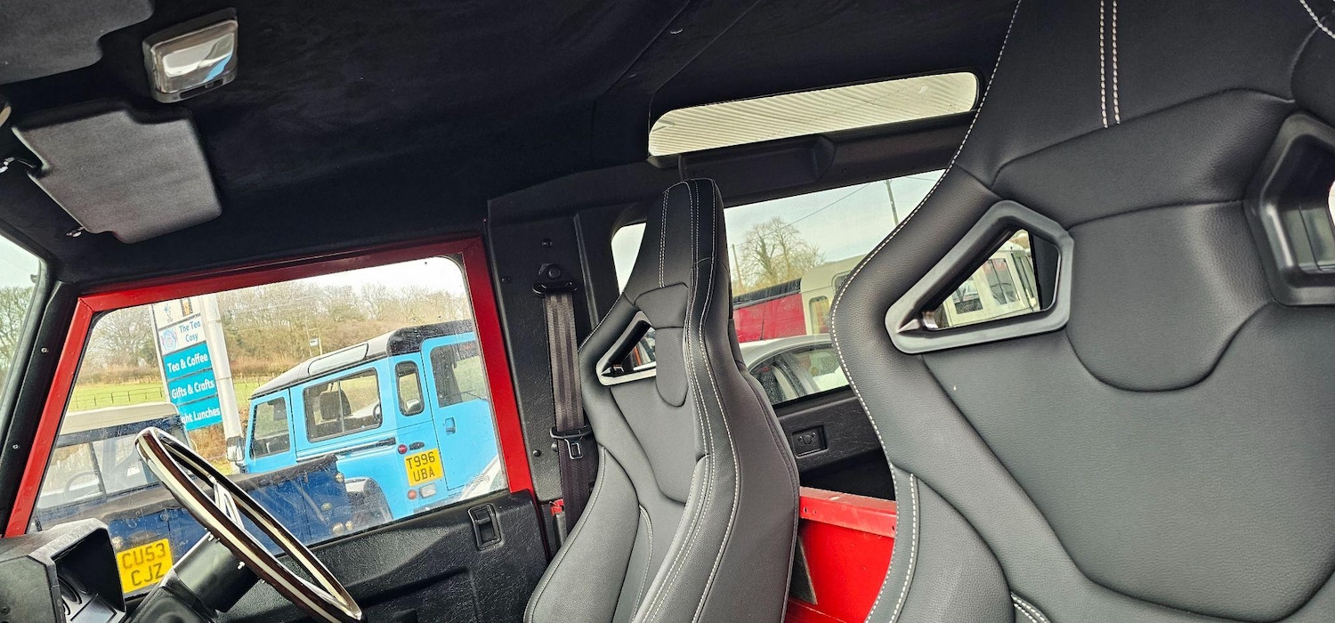 Used Land Rover Defender 2000 for sale - 77639434: Photo 25