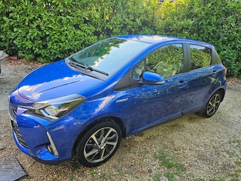 Used Toyota Yaris 2020 for sale - 75587037: Photo