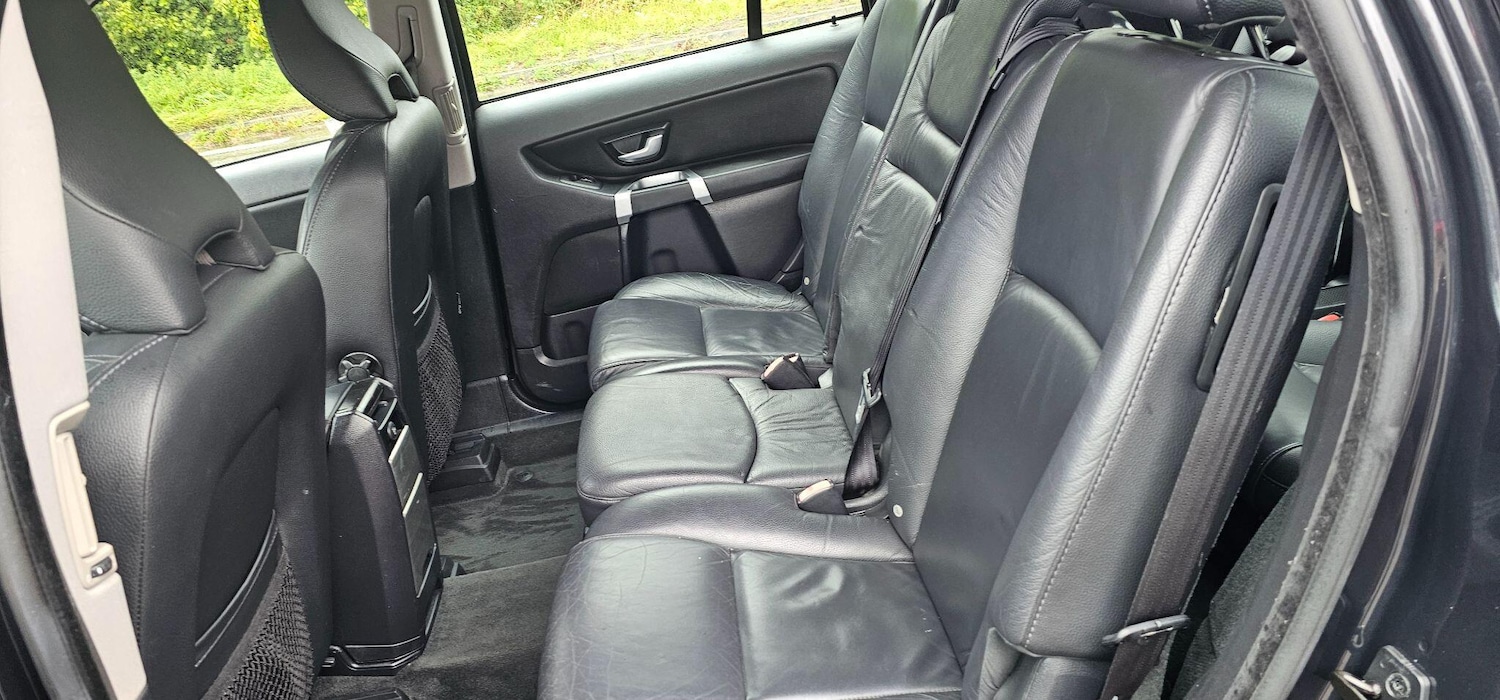 Used Volvo XC90 2010 for sale - 75643932: Photo 16