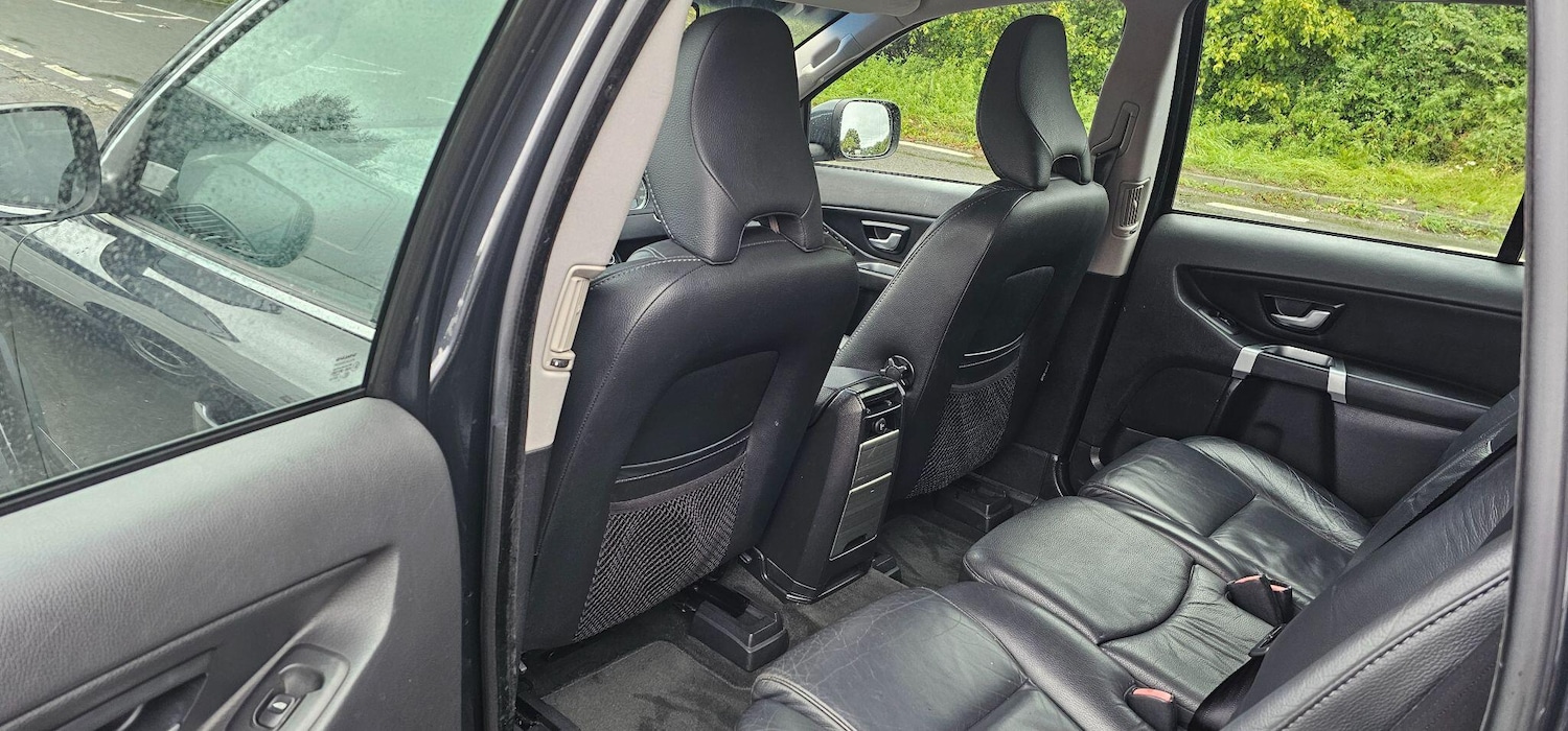 Used Volvo XC90 2010 for sale - 75643932: Photo 17