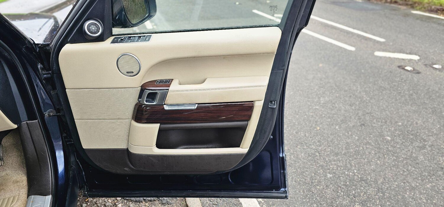 Used Land Rover Range Rover 2014 for sale - 76773505: Photo 15