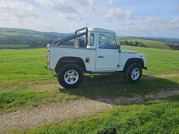 Used Land Rover Defender 90 1991 for sale - 76273683: Photo 4