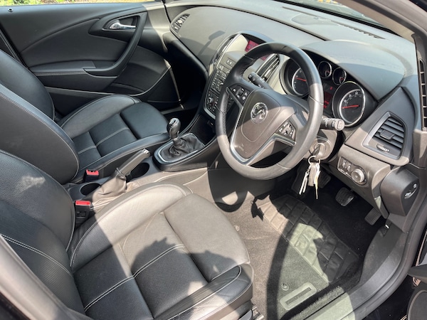 Used Vauxhall Astra 2015 for sale - 75525429: Photo 13
